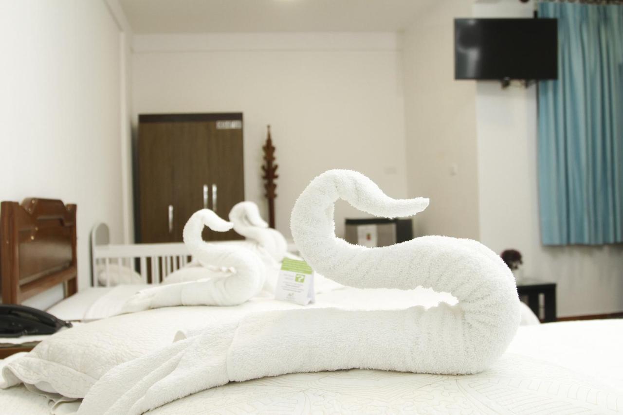 Buen Retiro Apart Hotel ซานตาครูซเดอลาเซียร์รา ภายนอก รูปภาพ