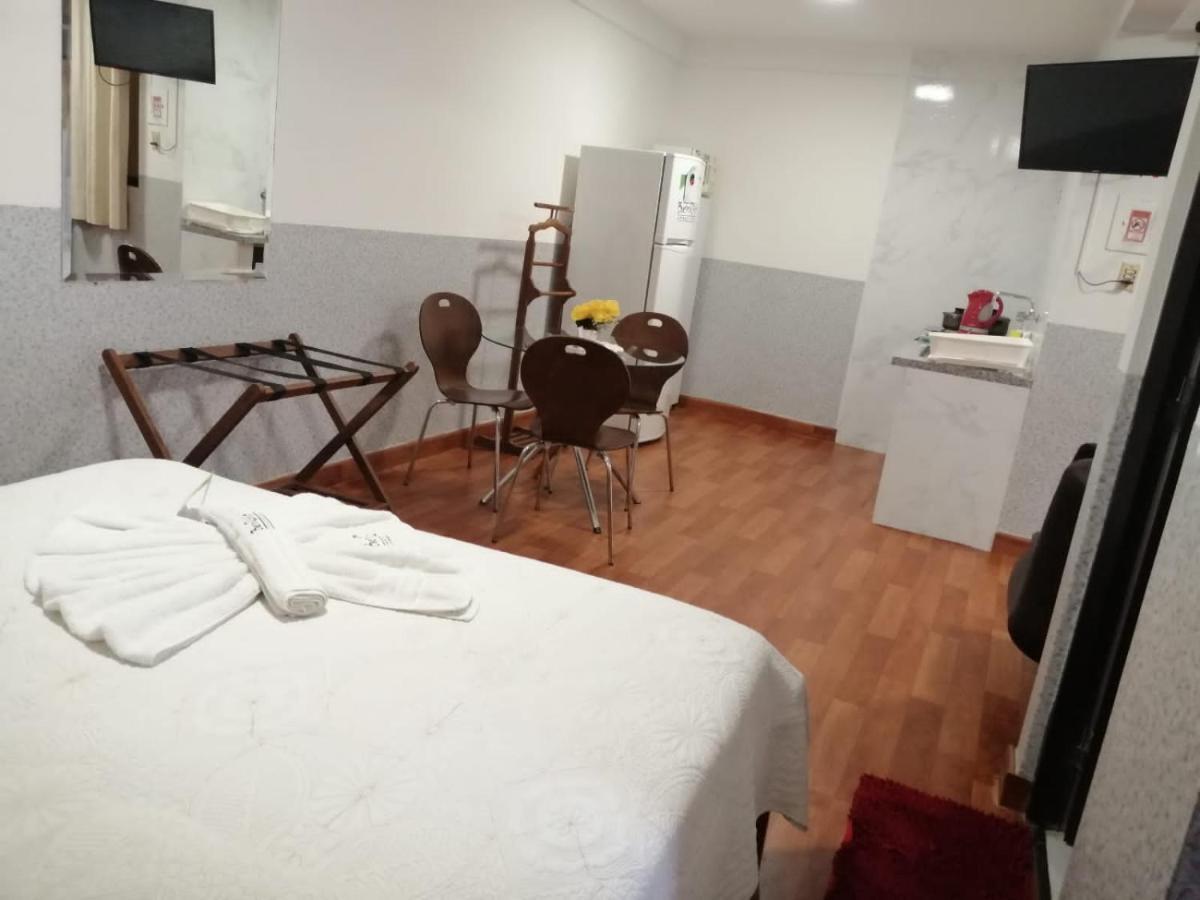 Buen Retiro Apart Hotel ซานตาครูซเดอลาเซียร์รา ภายนอก รูปภาพ
