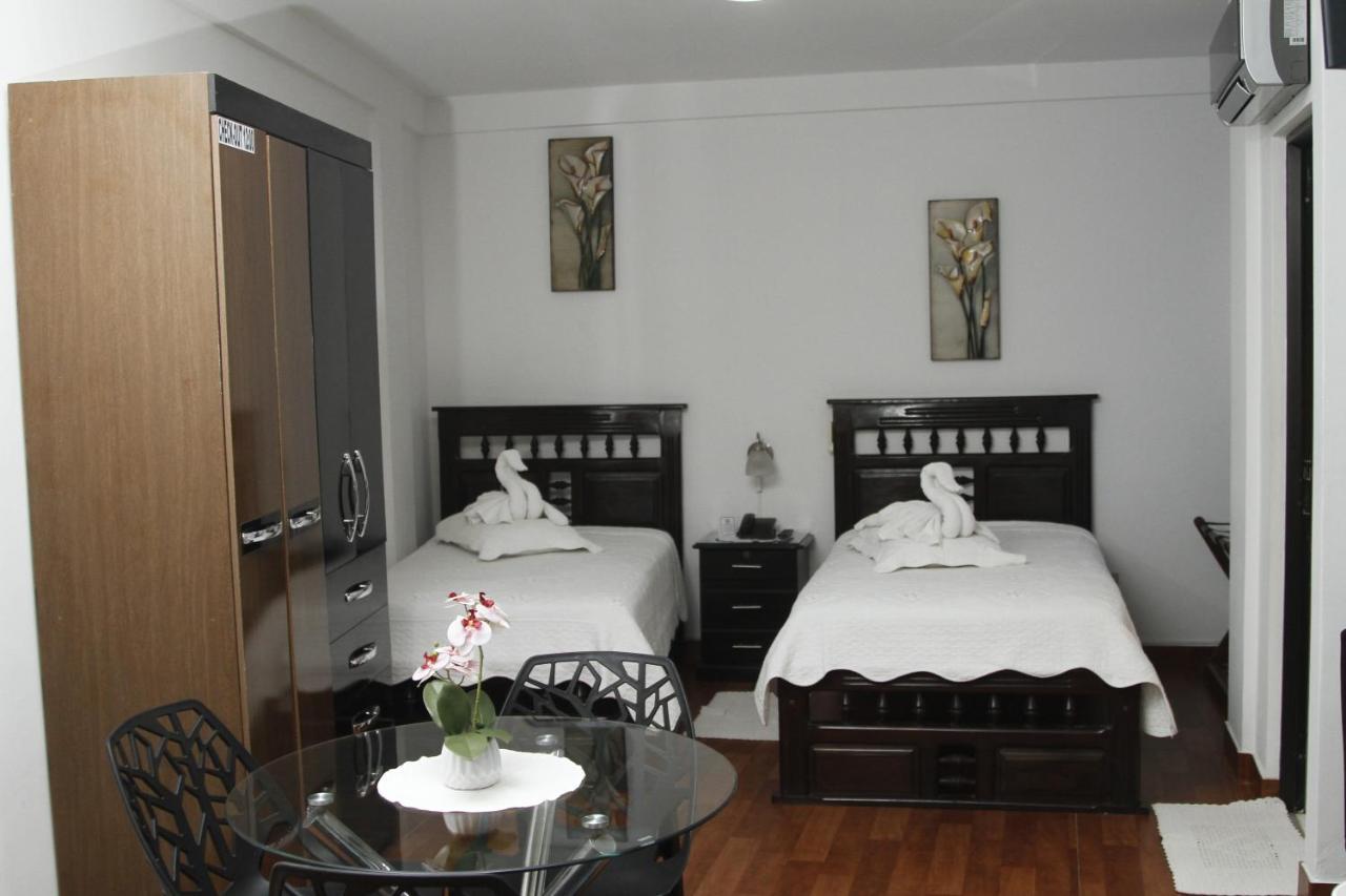 Buen Retiro Apart Hotel ซานตาครูซเดอลาเซียร์รา ภายนอก รูปภาพ